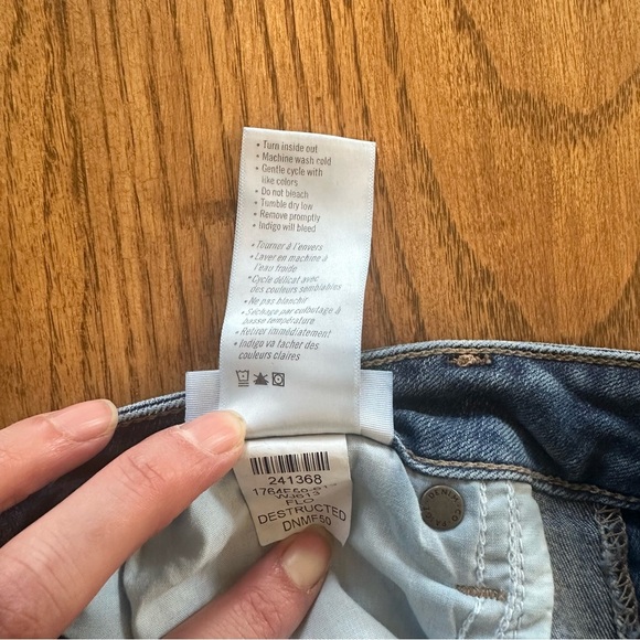 Women's Paige Denim Verdugo Ankle Medium Wash Raw Hem Size 28 Distressed Comfy - Picture 15 of 15